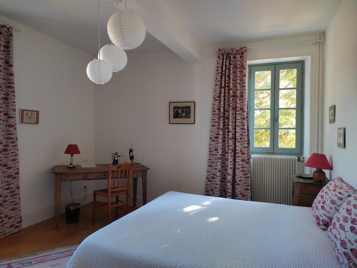 Le Logis Du Pradet Bed and Breakfast Moncrabeau Exteriör bild